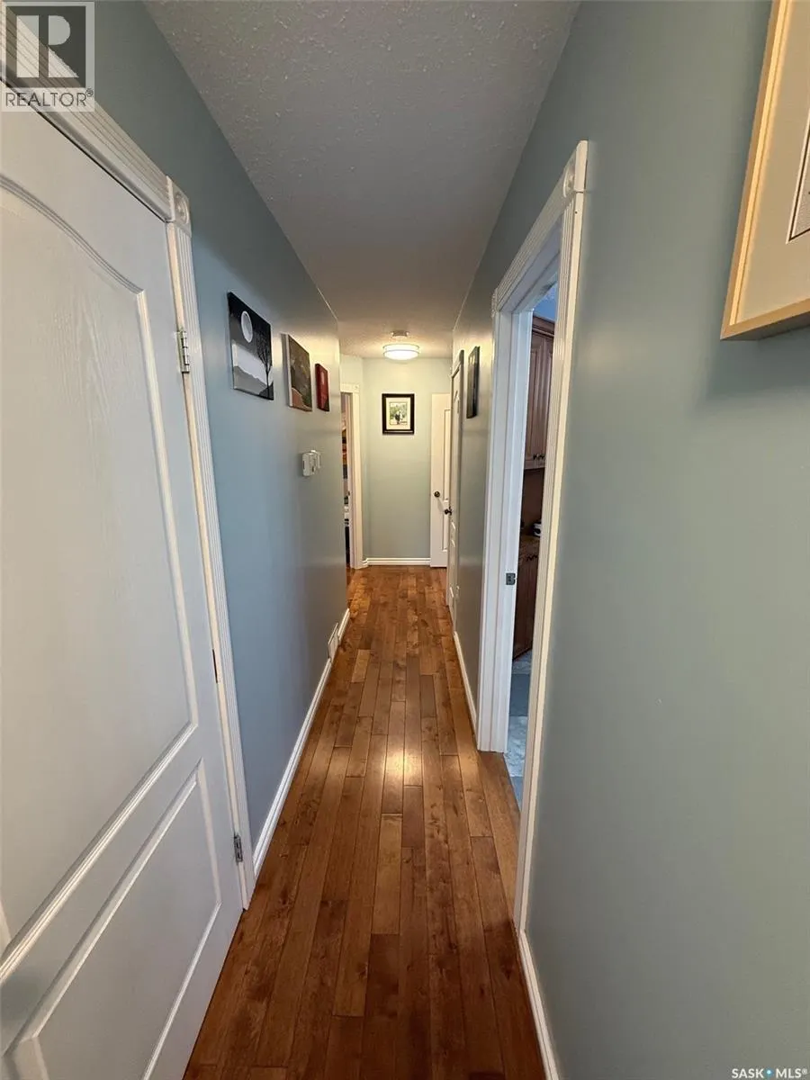 121 18th STREET W