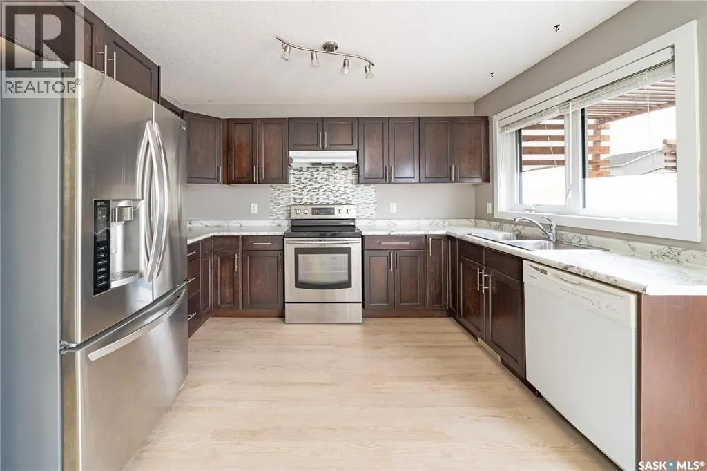 5128 AERIAL CRESCENT