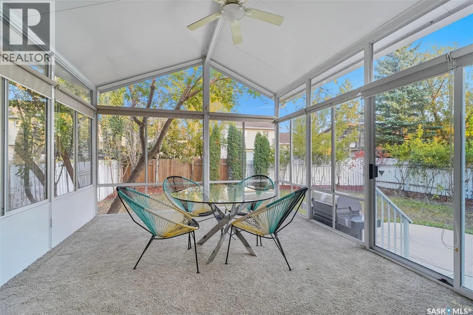 302 Blackthorn CRESCENT