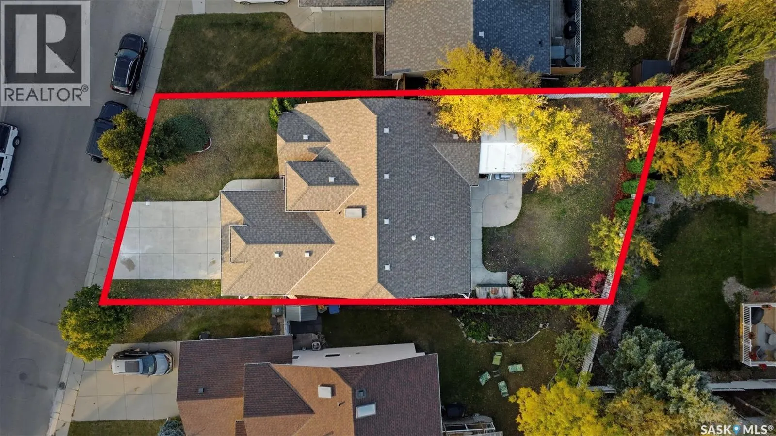 302 Blackthorn CRESCENT