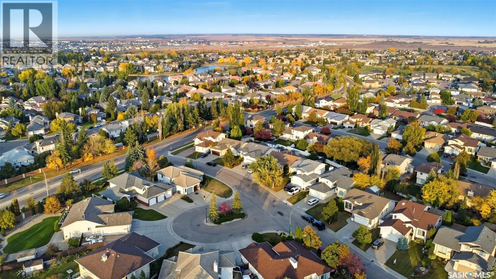 302 Blackthorn CRESCENT