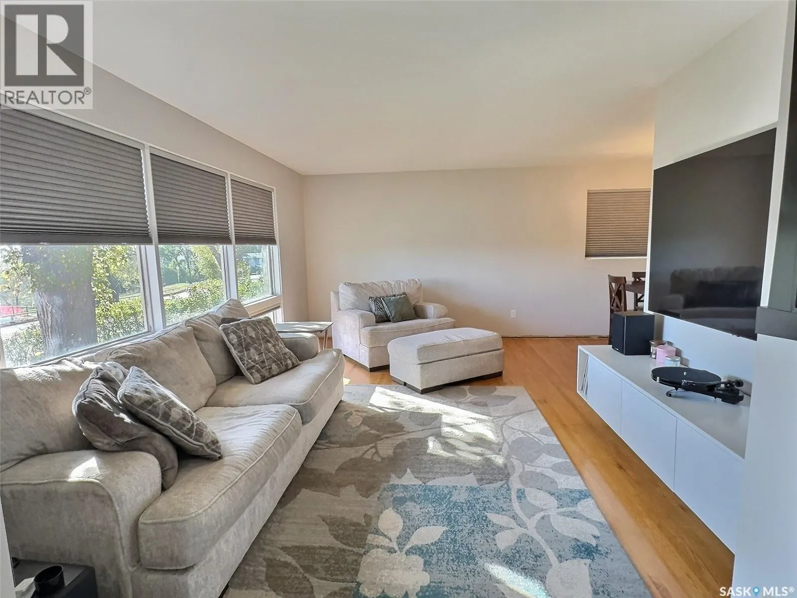 1727 First STREET