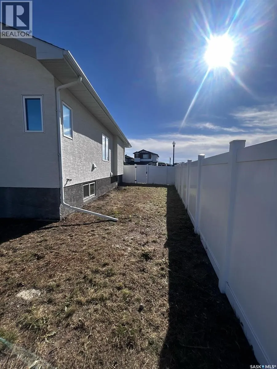 5400 E Boyer BAY