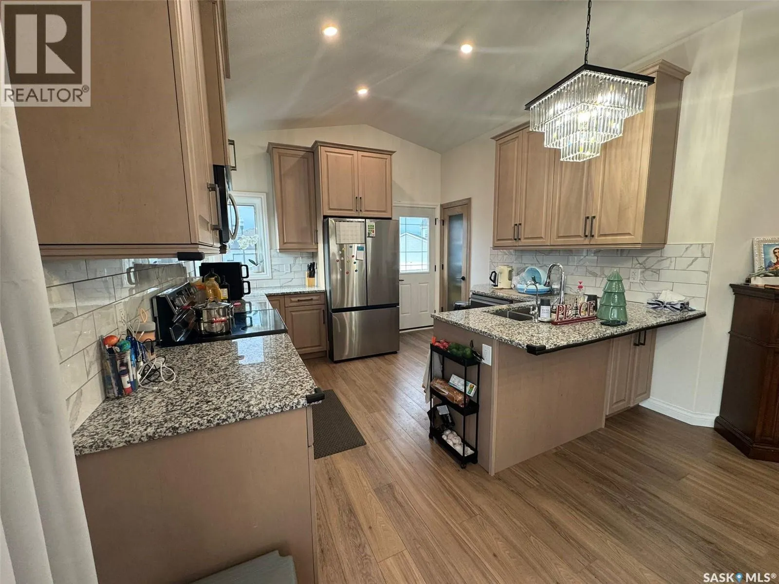 5400 E Boyer BAY