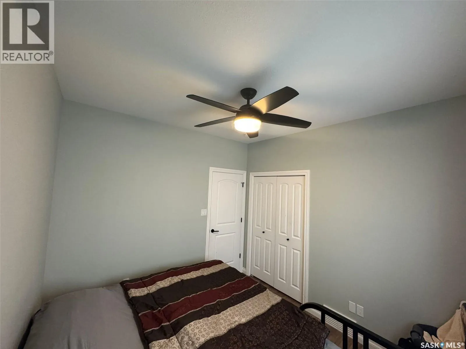 5400 E Boyer BAY