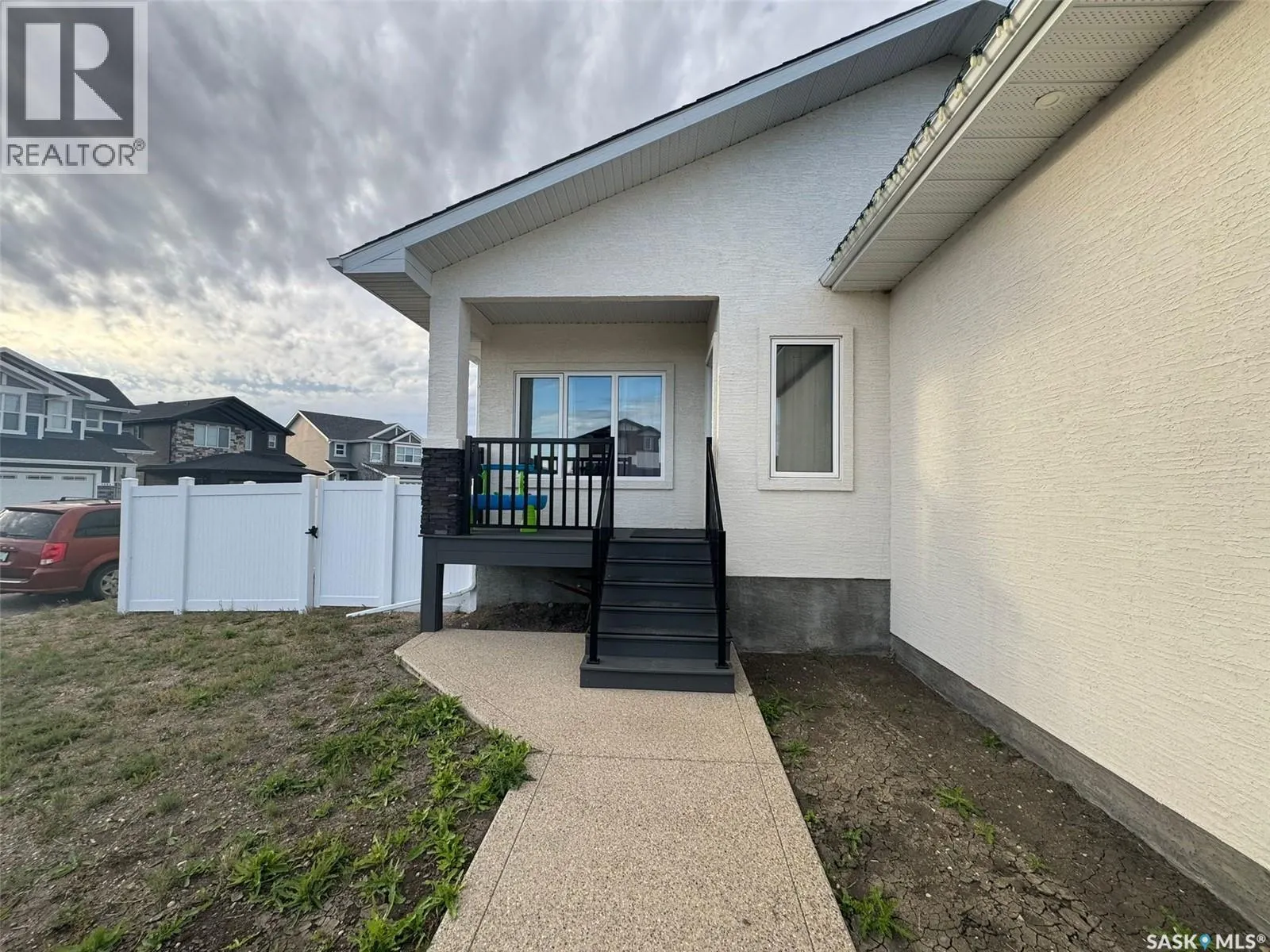5400 E Boyer BAY