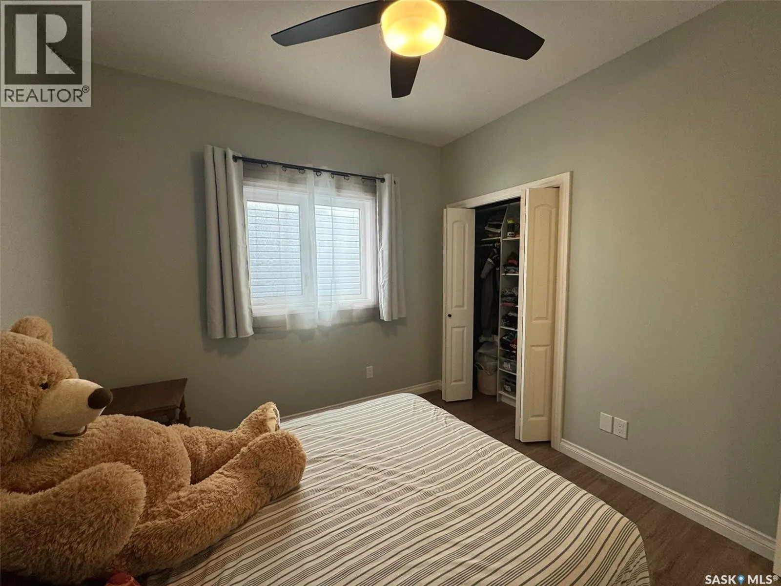 5400 E Boyer BAY