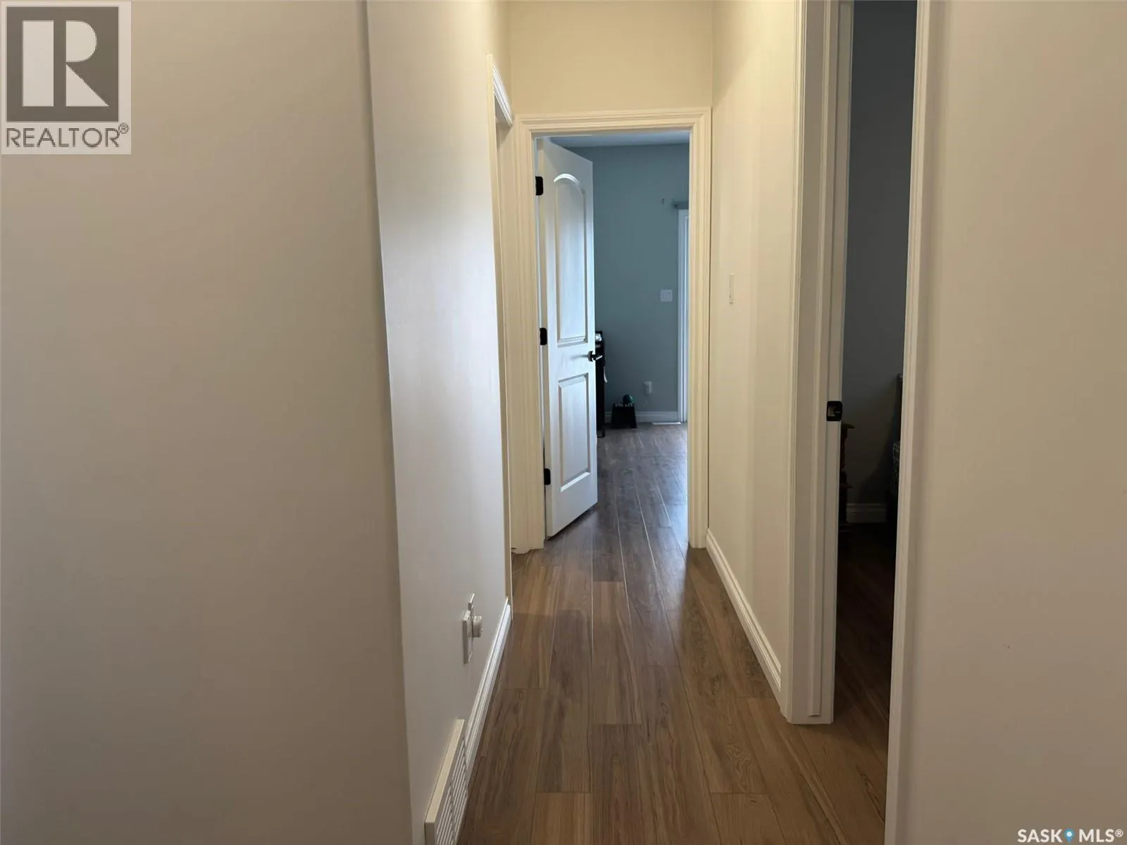 5400 E Boyer BAY