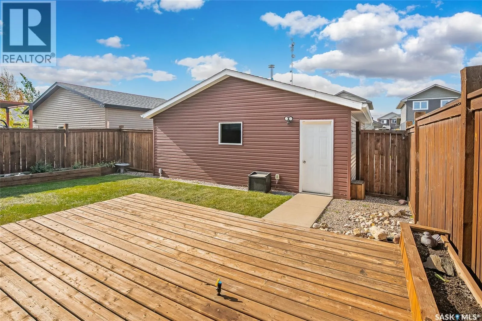407 Golden Willow WAY