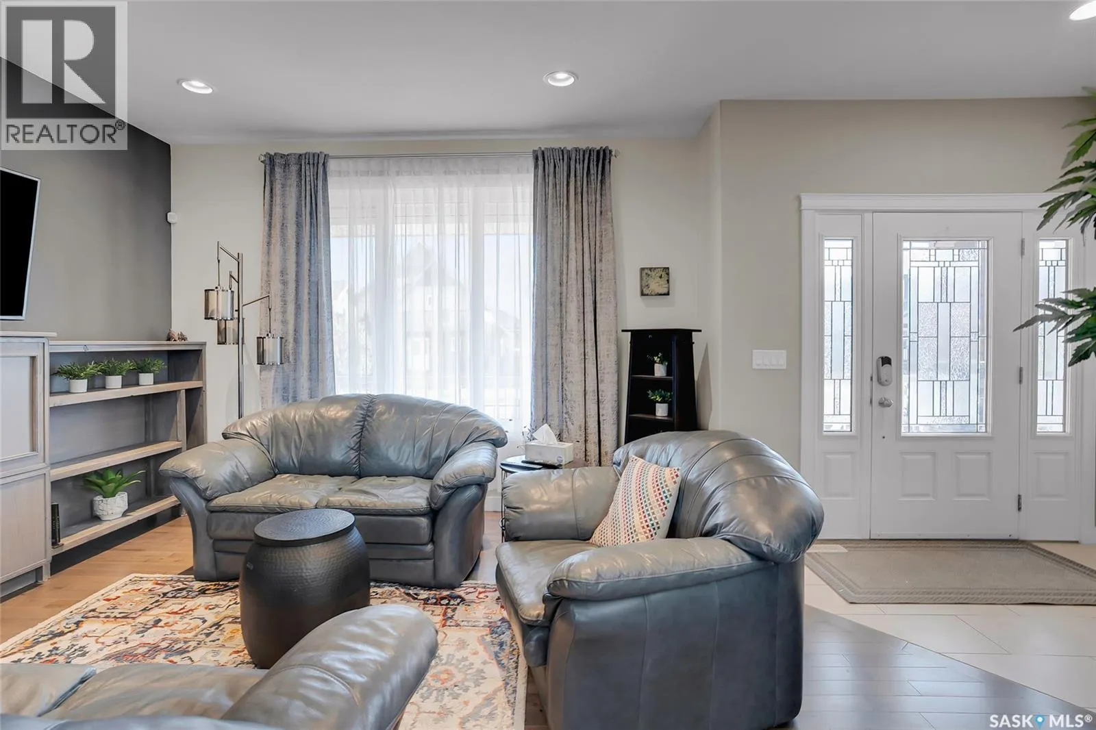 407 Golden Willow WAY