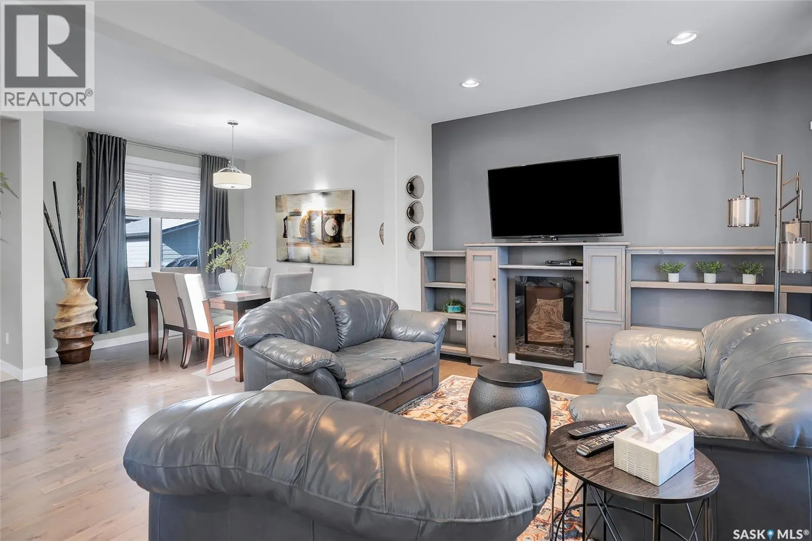 407 Golden Willow WAY
