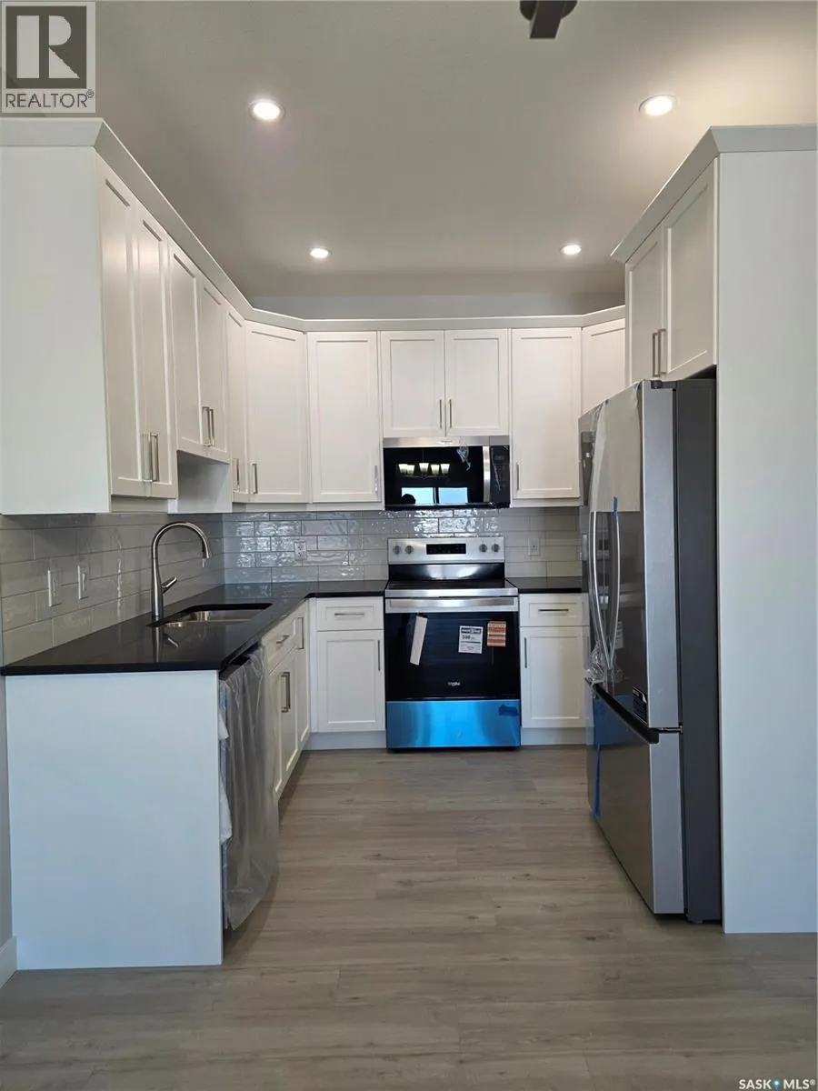 846 Delaet BAY