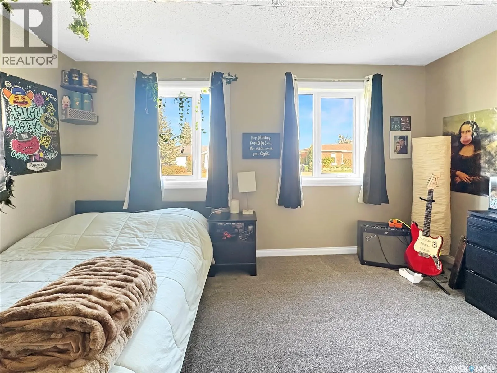 241 Riverbend CRESCENT