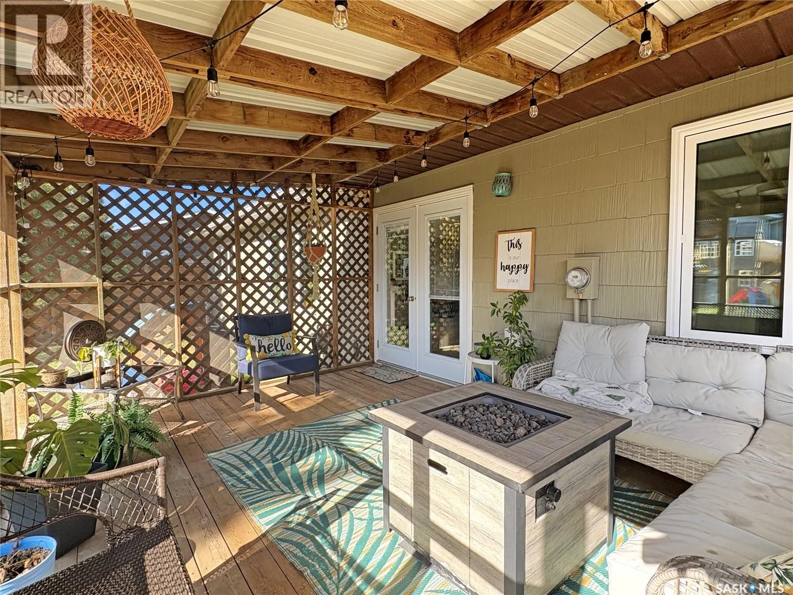 241 Riverbend CRESCENT