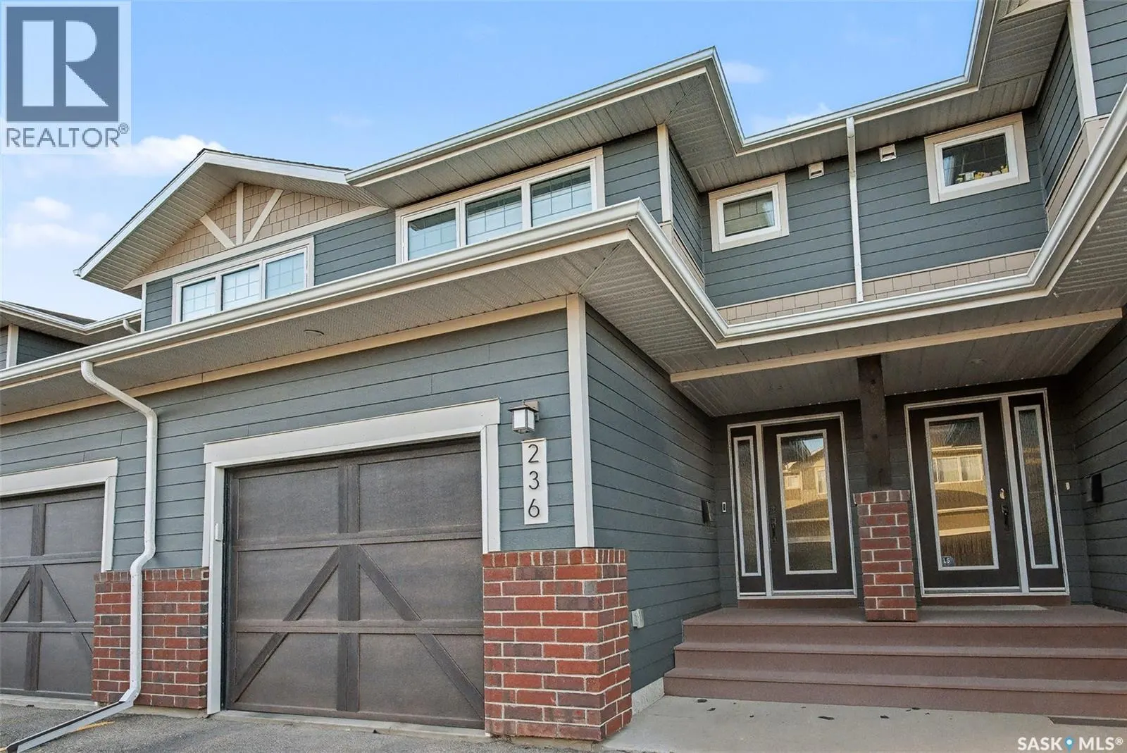 236 4002 Sandhill CRESCENT