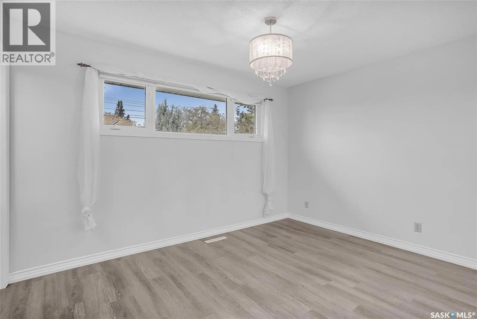 2703 Jarvis DRIVE