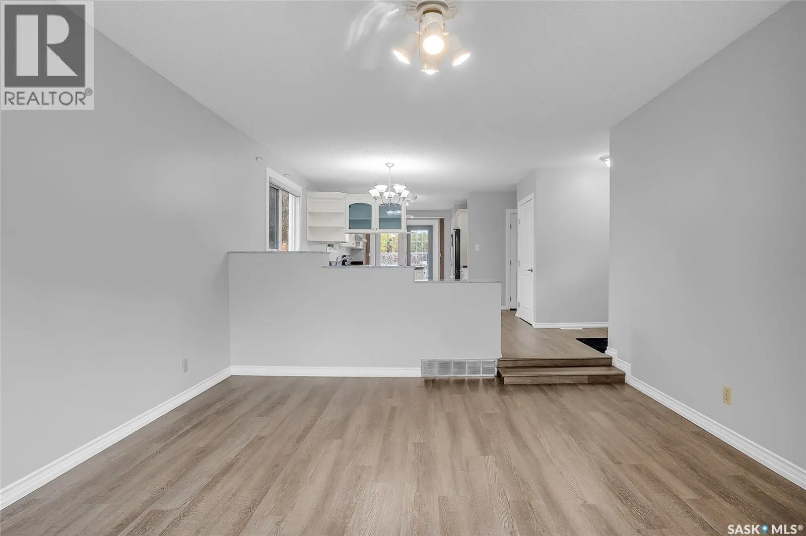 2703 Jarvis DRIVE