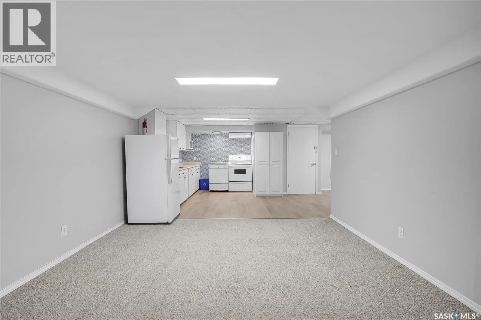 2703 Jarvis DRIVE
