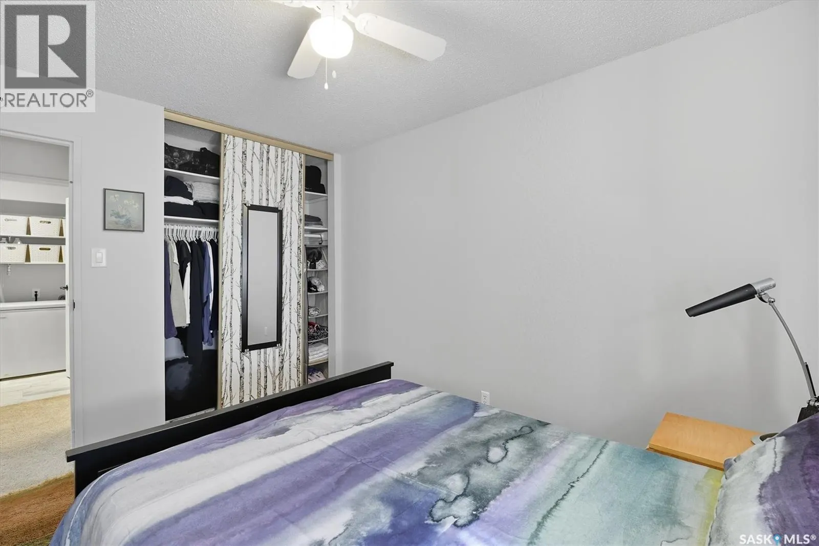 208 3302 33rd STREET W