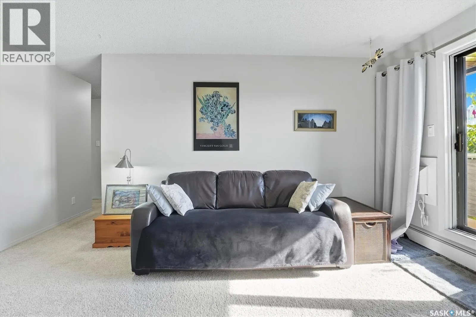 208 3302 33rd STREET W