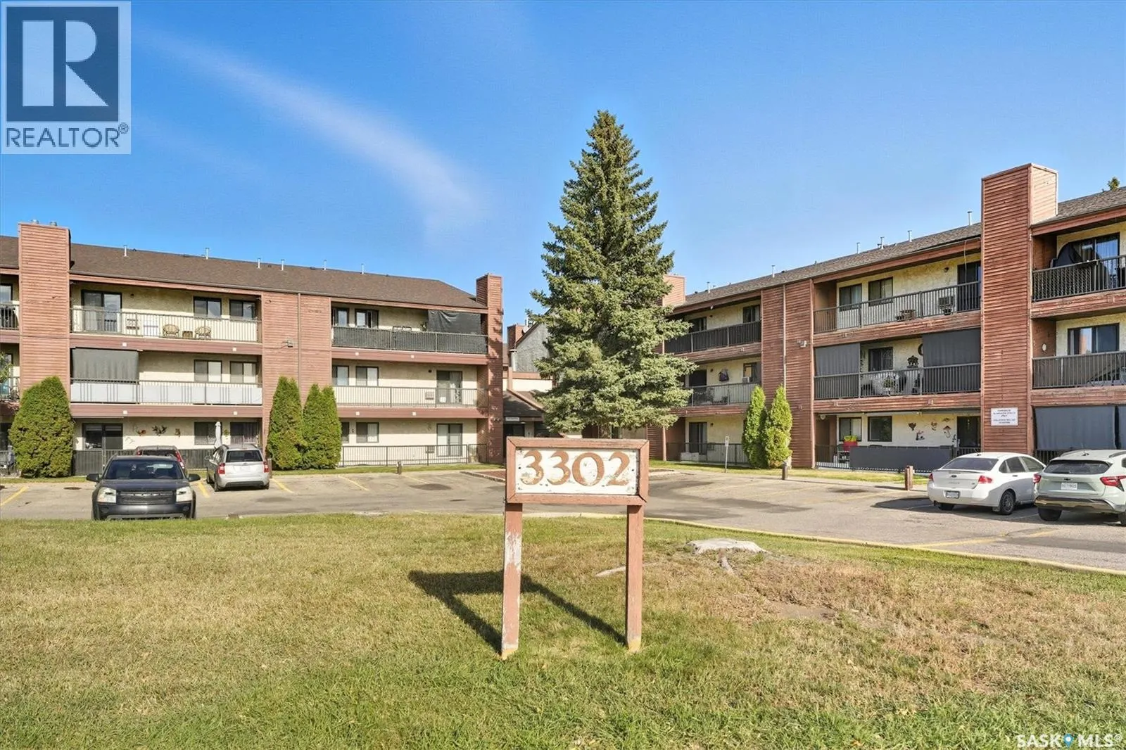 208 3302 33rd STREET W