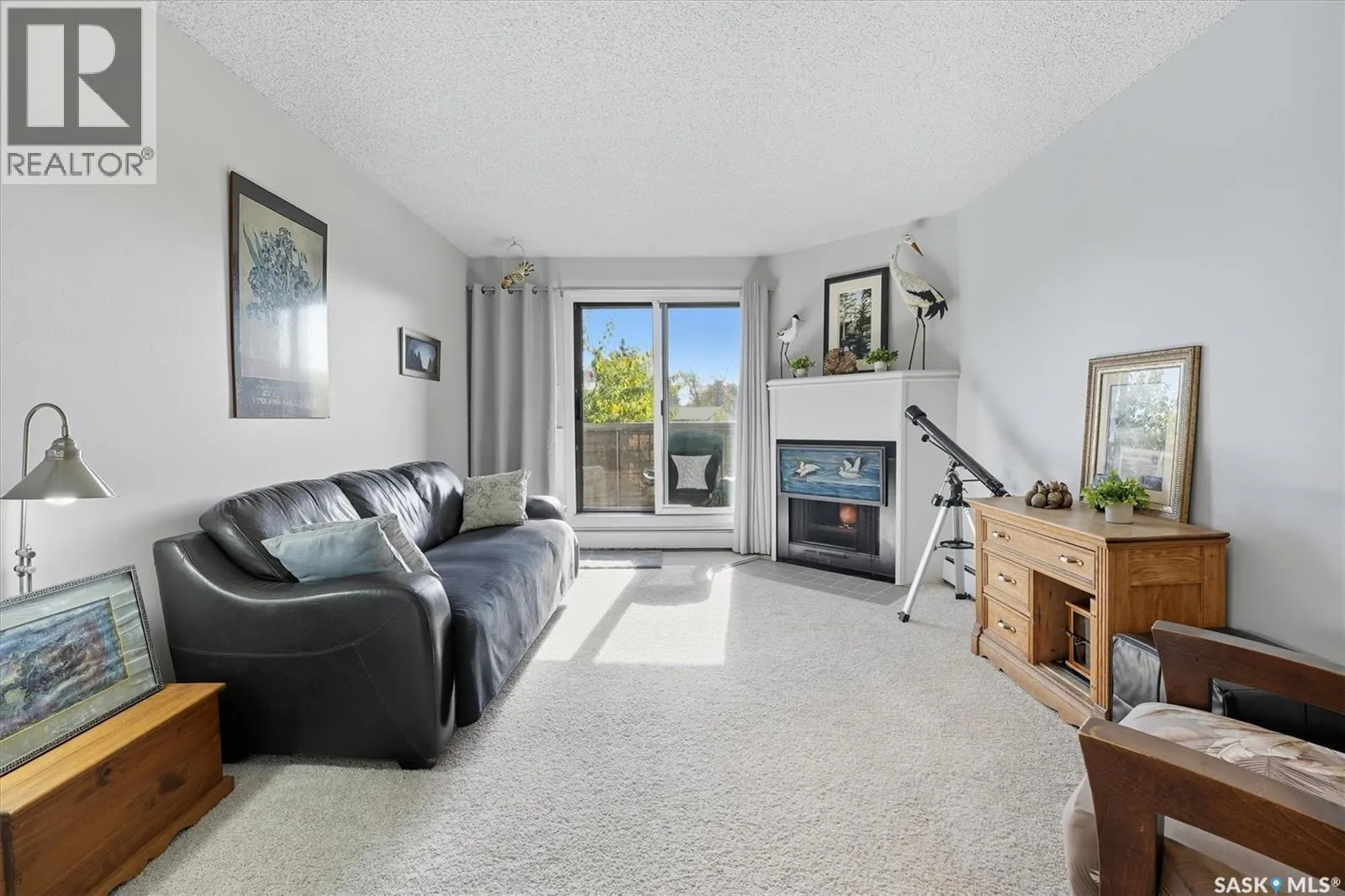 208 3302 33rd STREET W