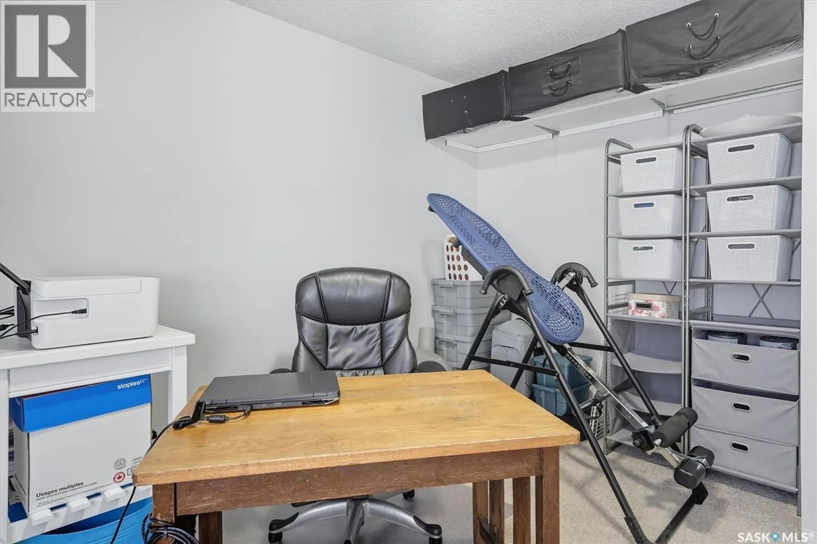 208 3302 33rd STREET W