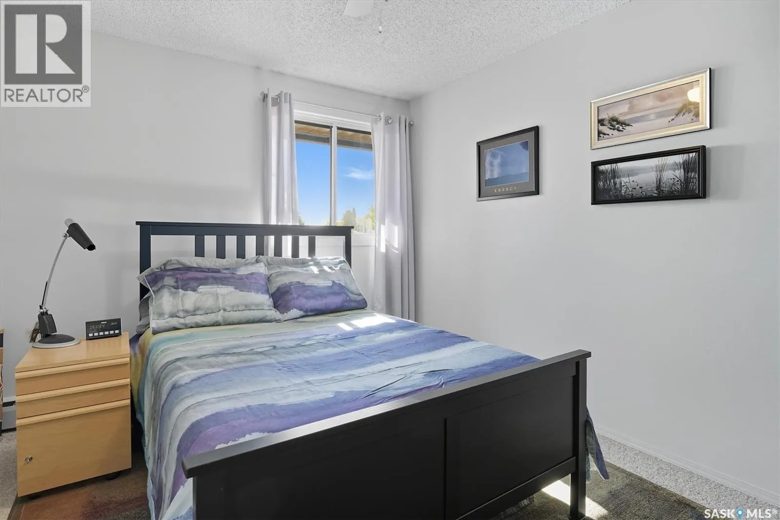 208 3302 33rd STREET W