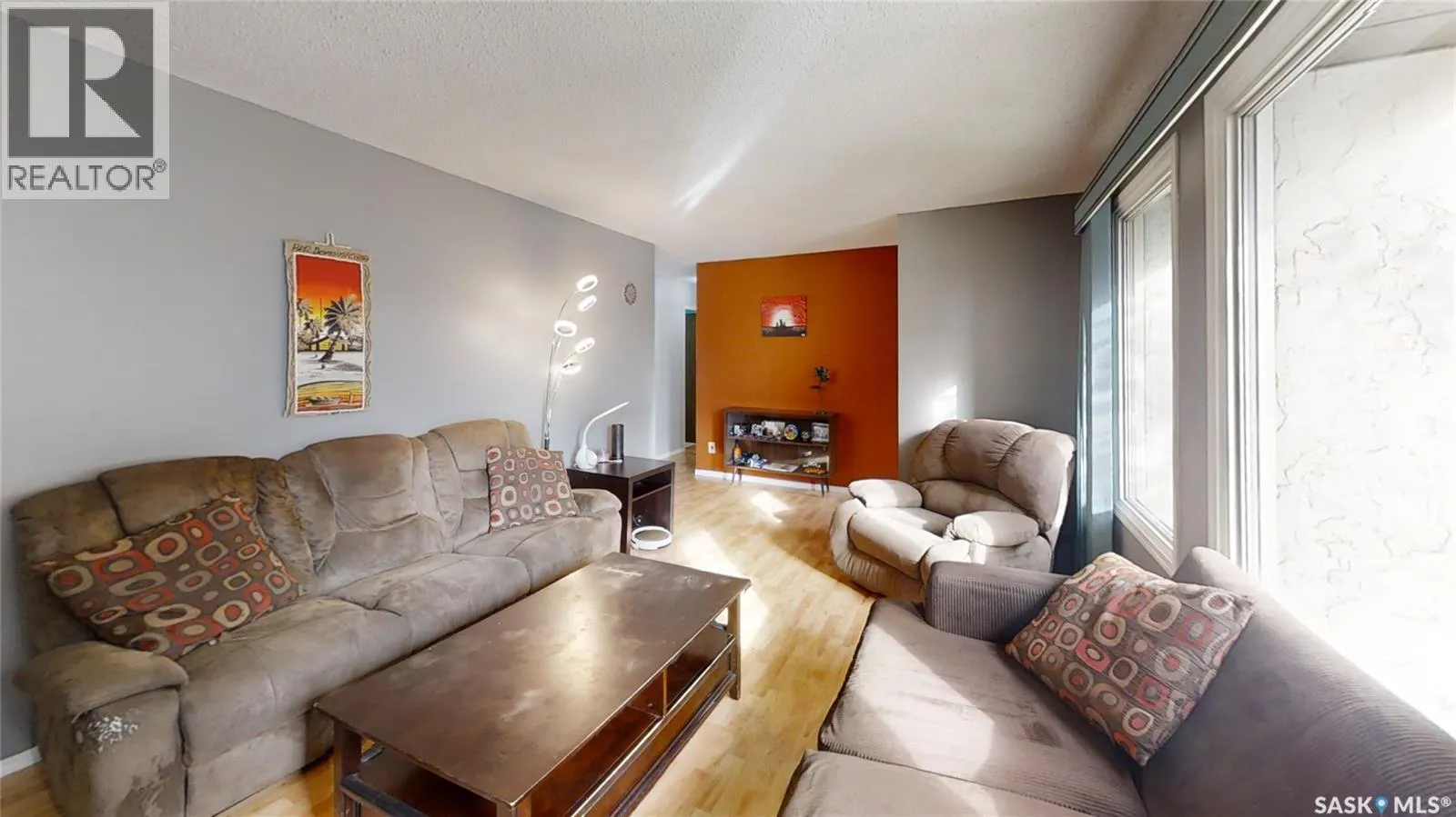 1214 McKercher DRIVE