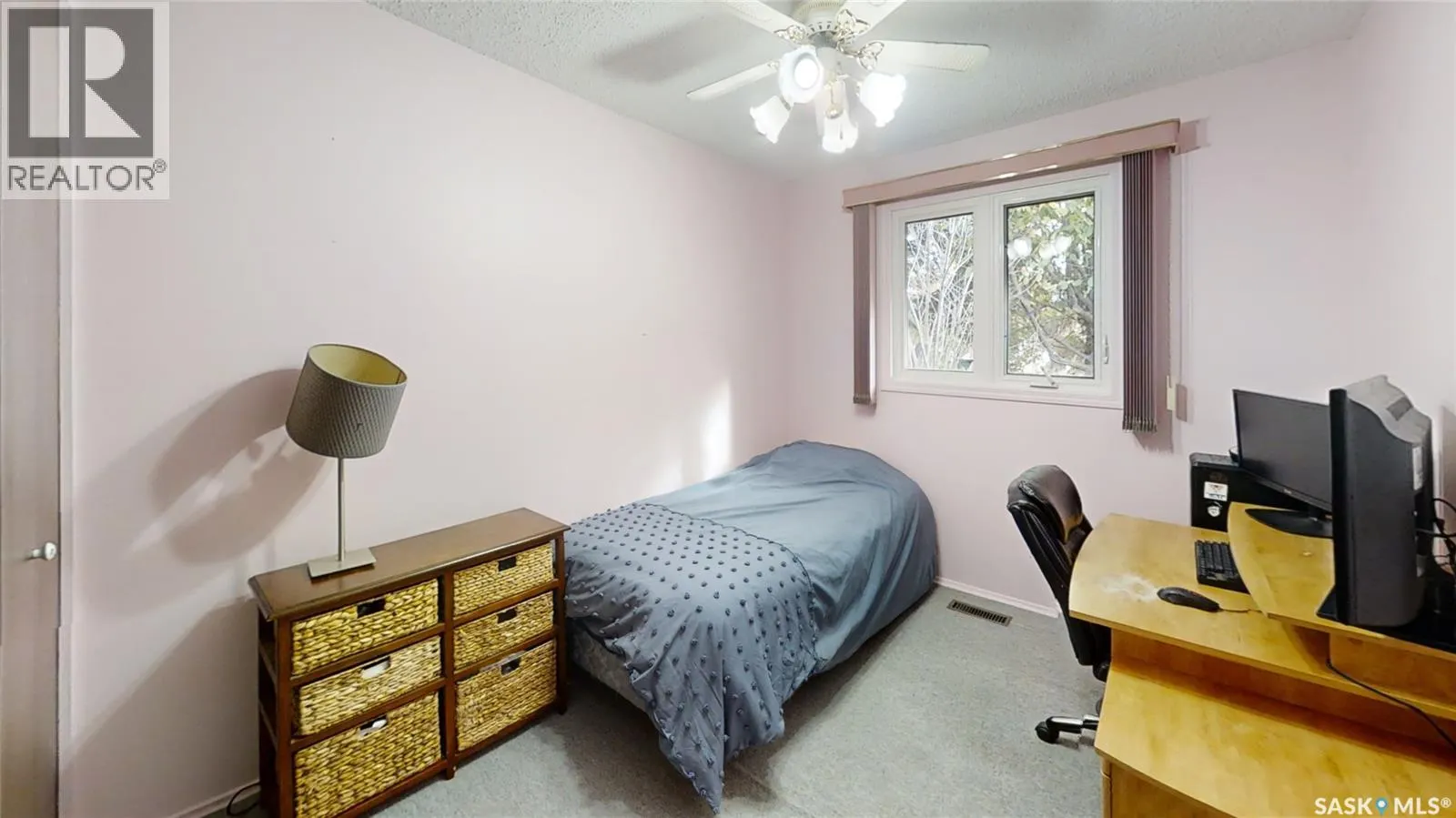 1214 McKercher DRIVE