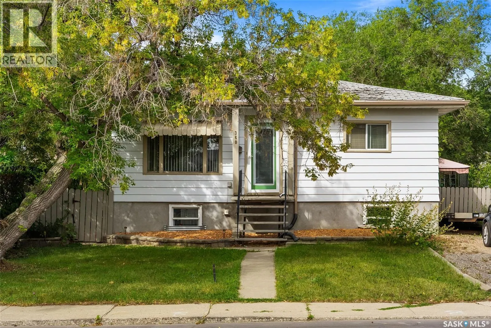 360 Angus STREET
