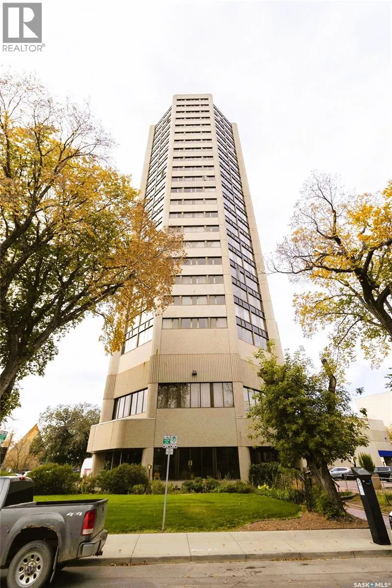 1780 424 Spadina CRESCENT E