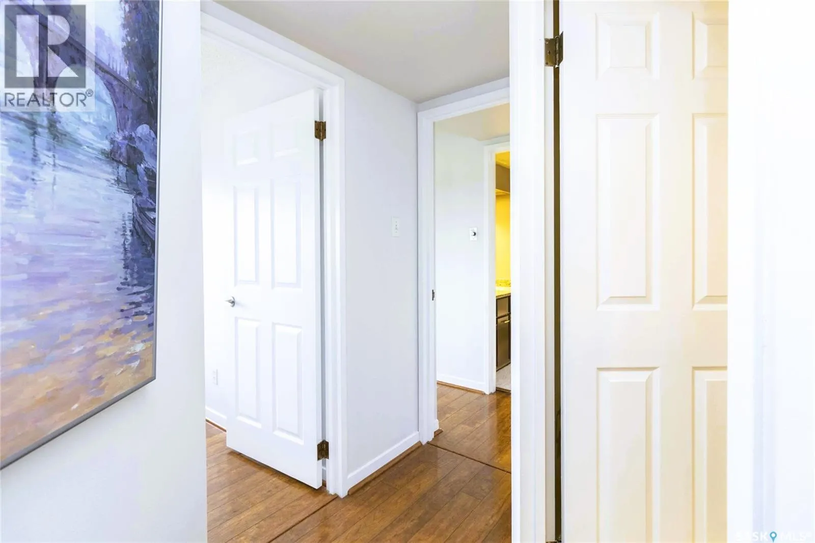 1780 424 Spadina CRESCENT E