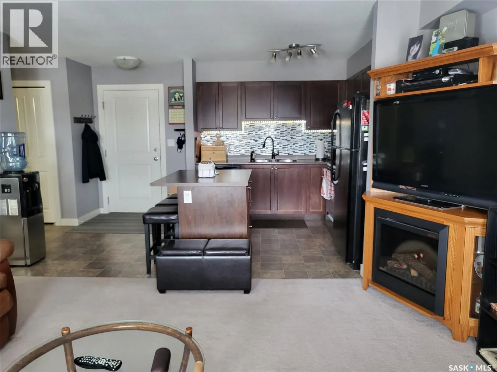 403 308 Petterson DRIVE
