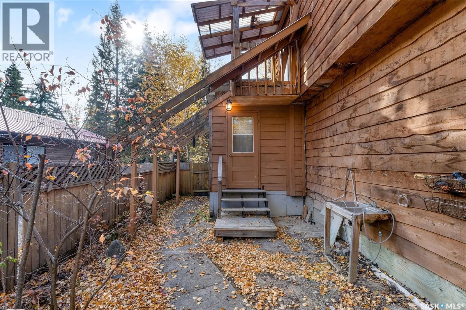 206 Connie PLACE