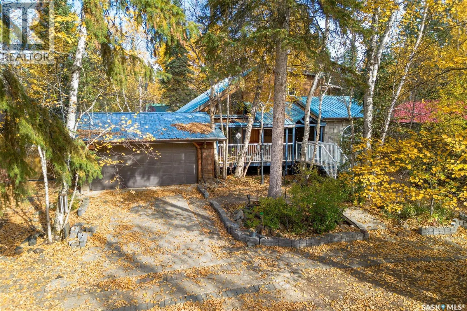 206 Connie PLACE