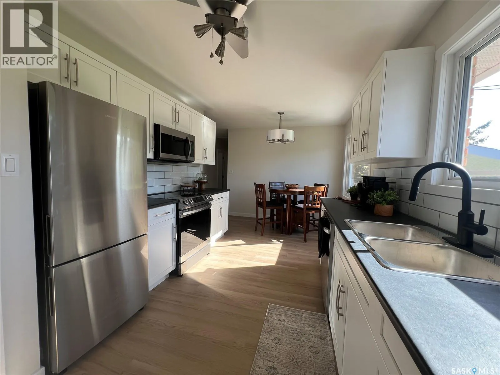 1121 Asquith DRIVE