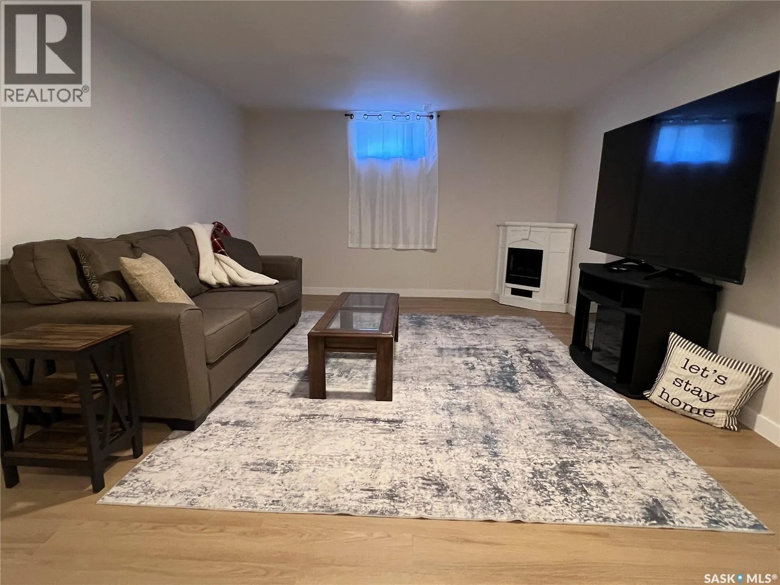 1121 Asquith DRIVE