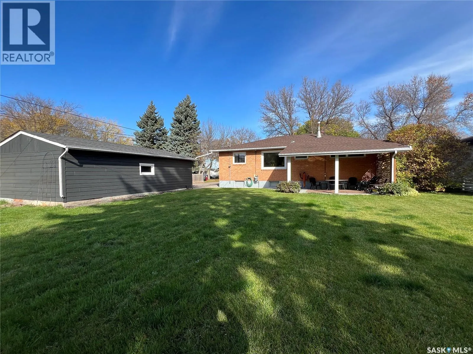 1121 Asquith DRIVE