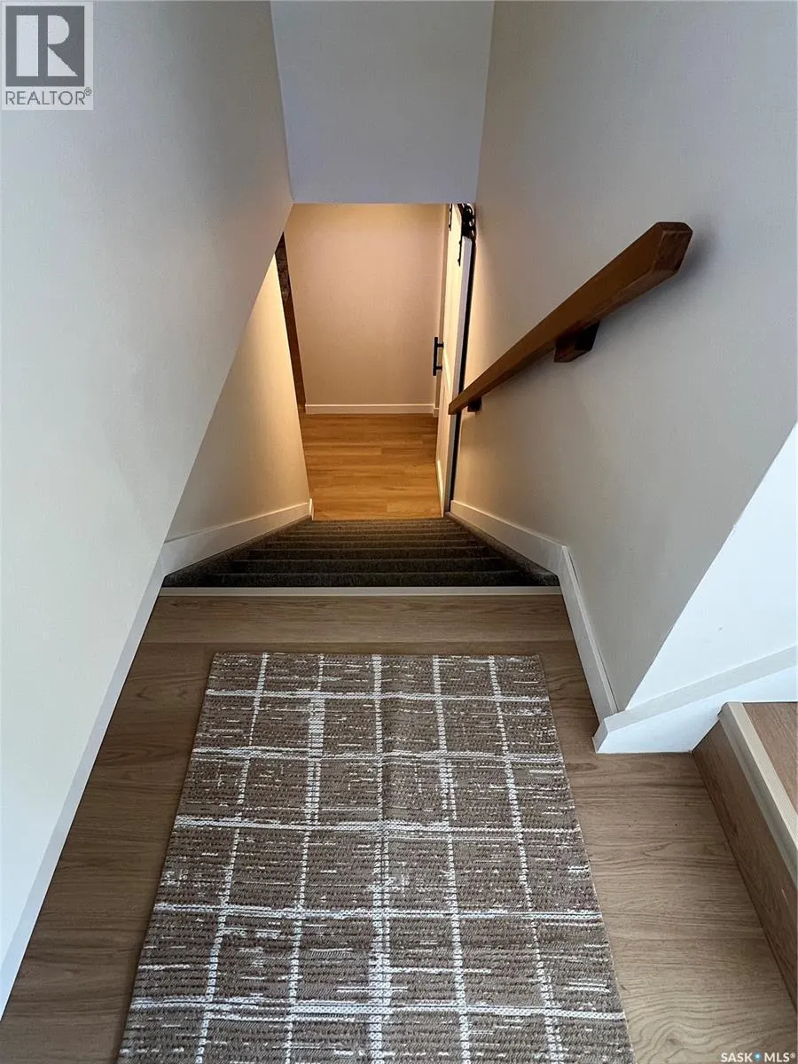 1121 Asquith DRIVE