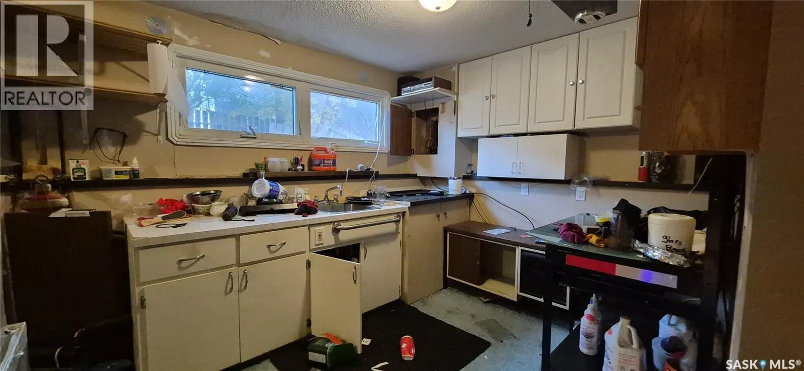 1438 Sioux CRESCENT SW