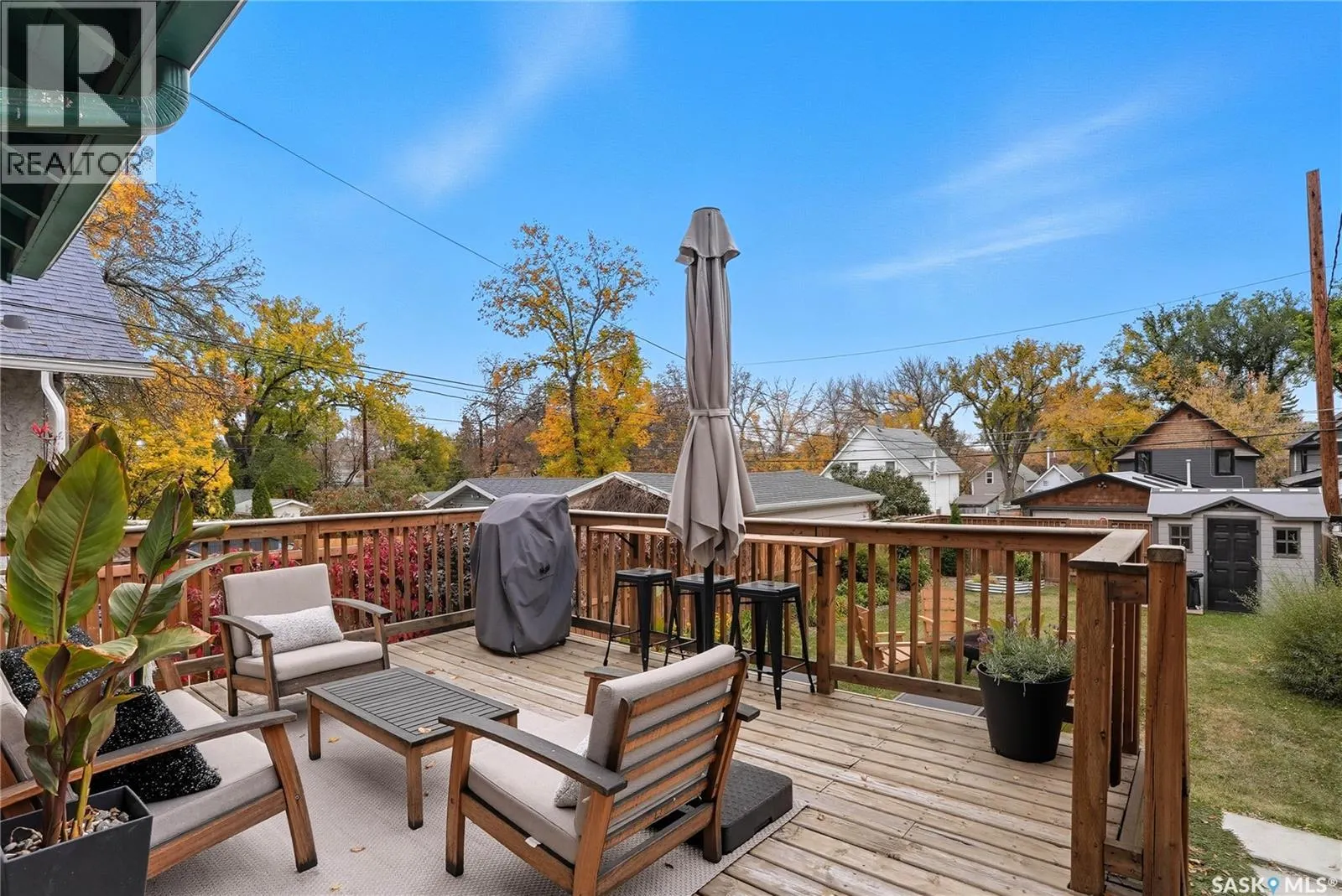 205 28th STREET W