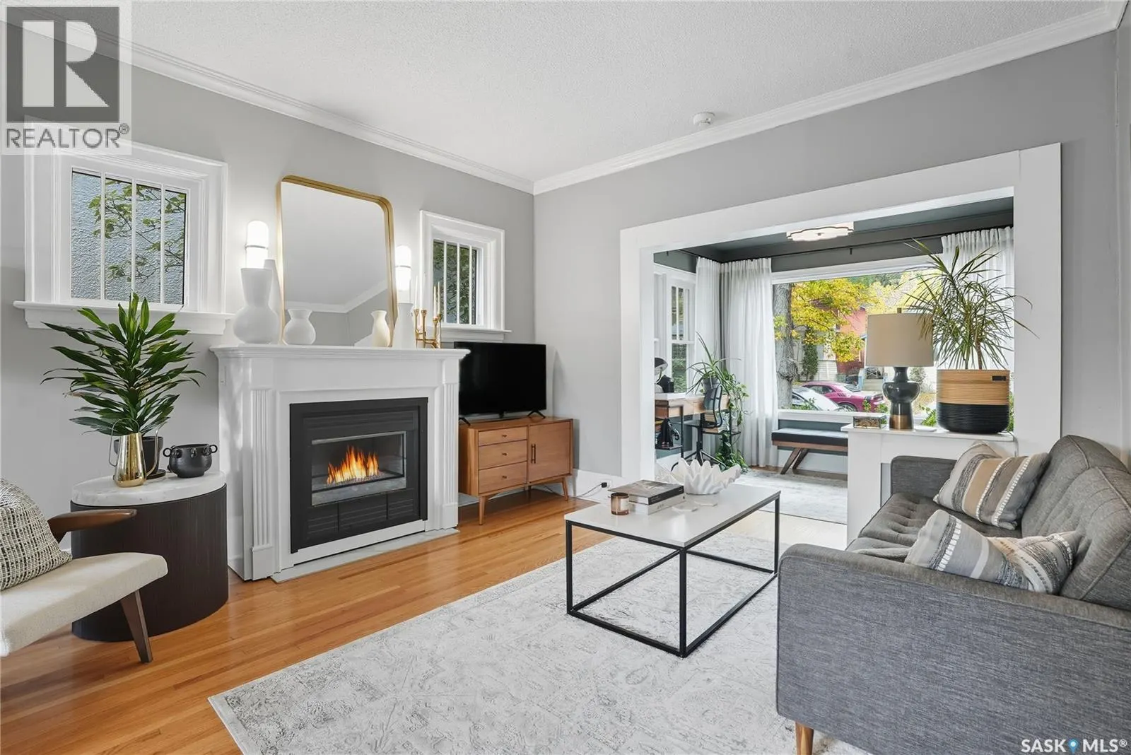 205 28th STREET W