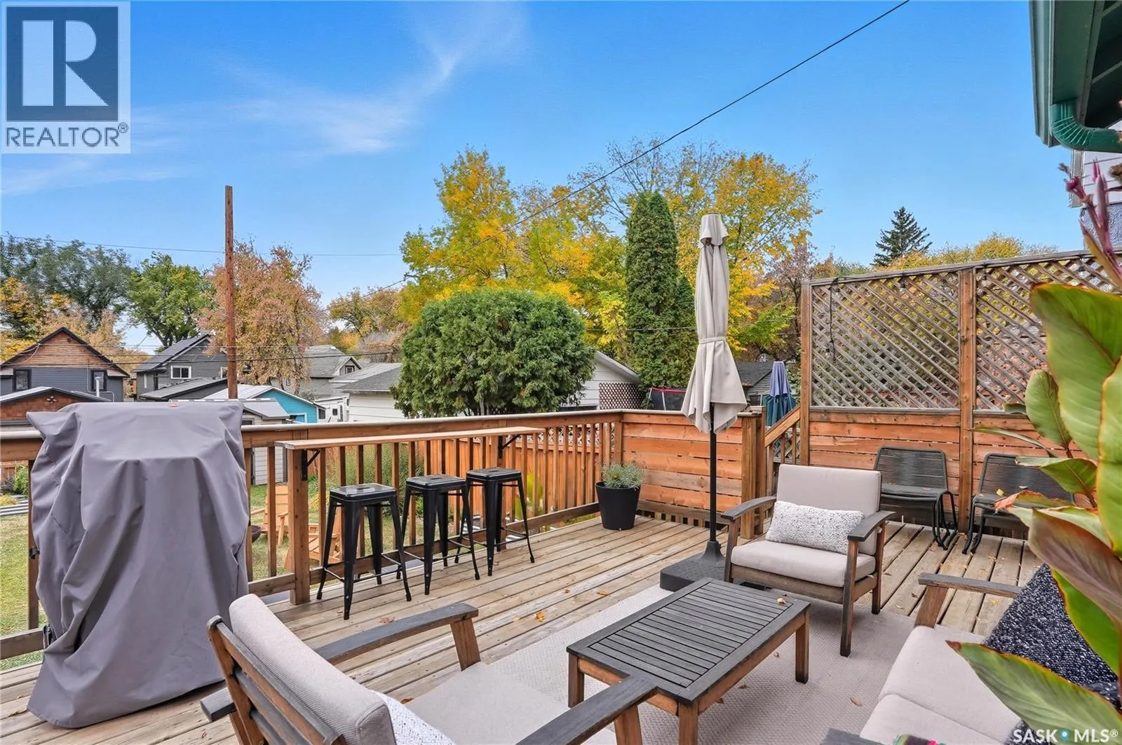 205 28th STREET W