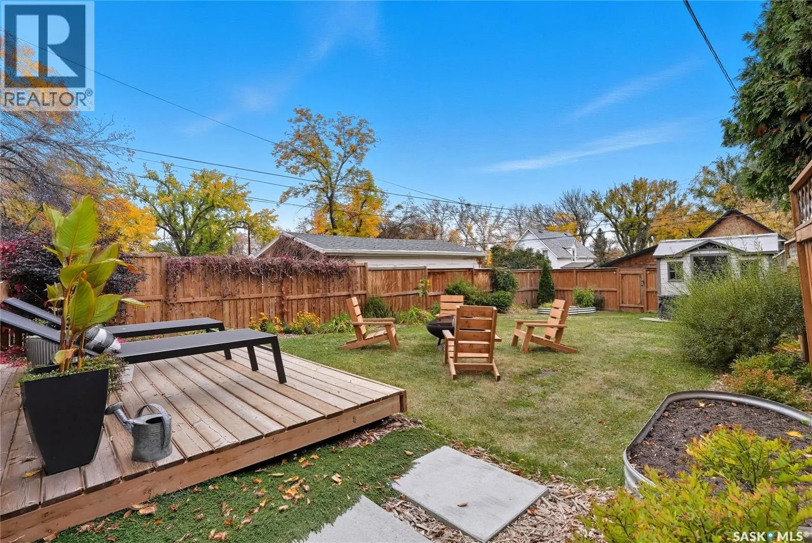 205 28th STREET W