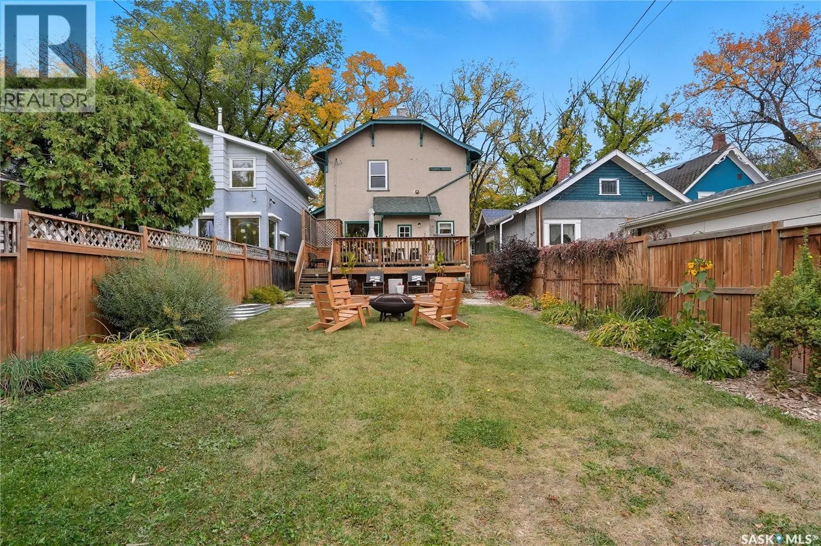 205 28th STREET W