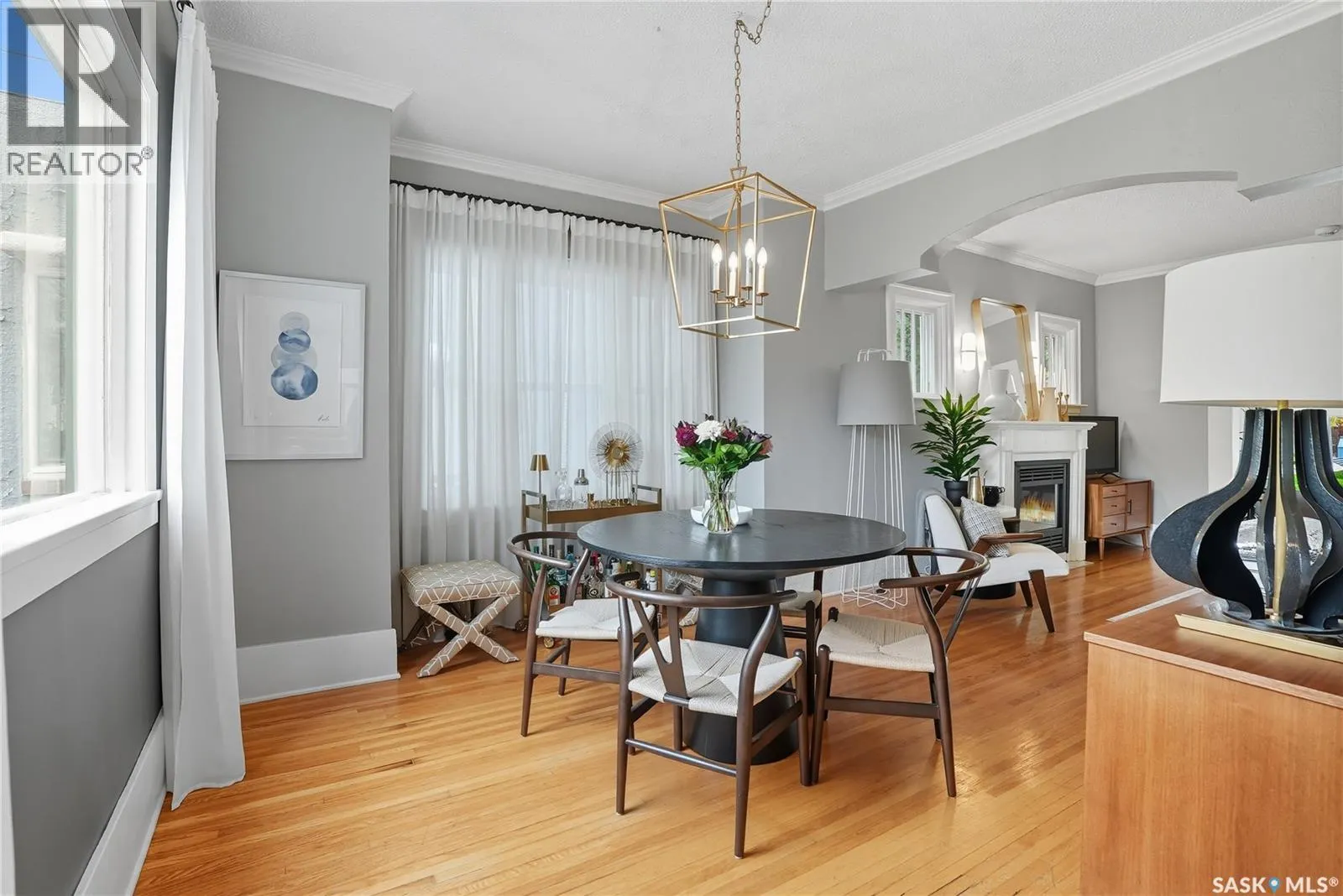 205 28th STREET W