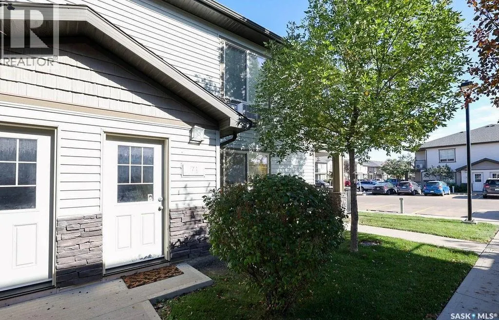 71 5537 Blake CRESCENT