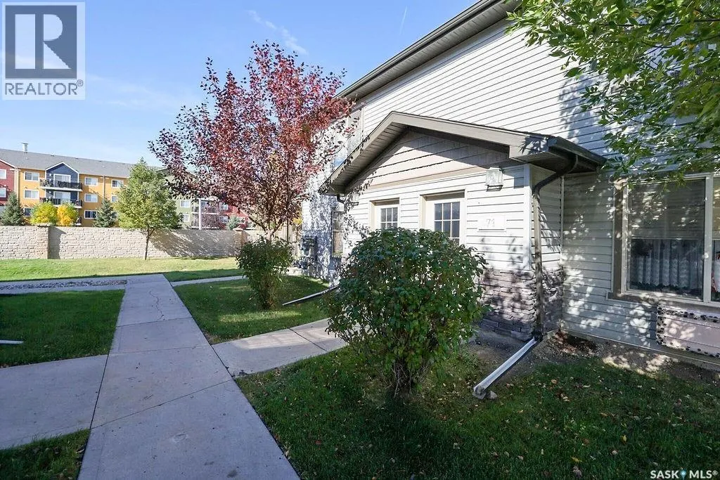 71 5537 Blake CRESCENT