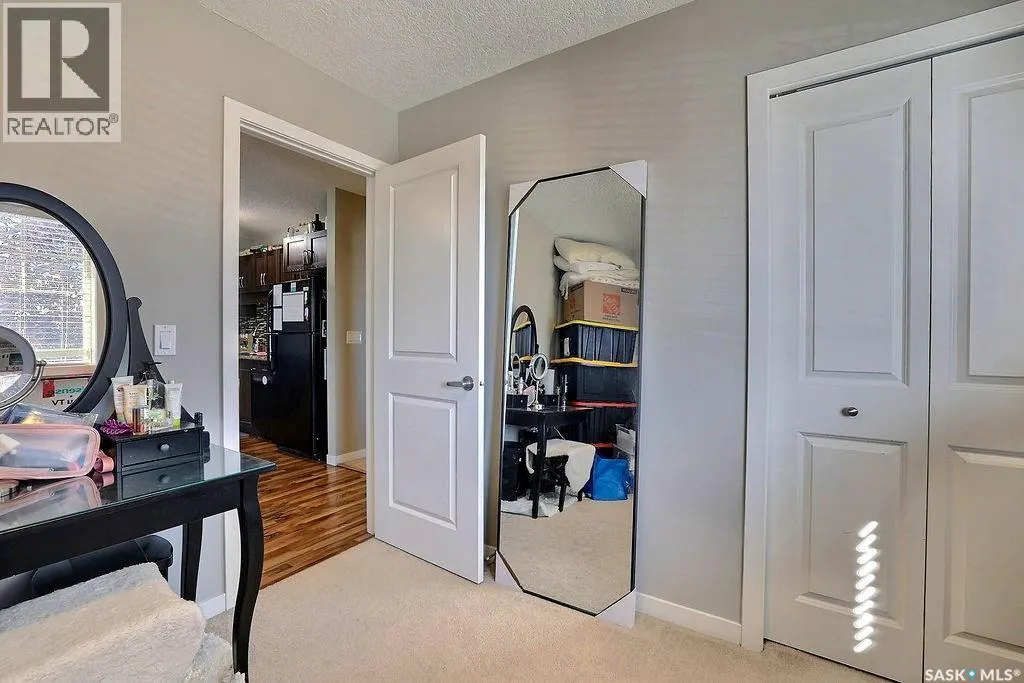 71 5537 Blake CRESCENT